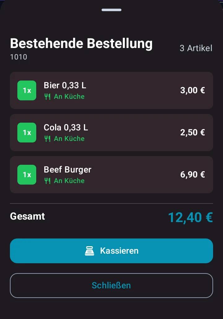 Fenster Bestehende Bestellung 1010 in der Kellner-App mit 3 Artikeln: Bier 0,33 Liter, Cola 0,33 Liter und Beef Burger, jeweils mit dem grünen Vermerk An Küche, darunter Gesamt 12,40 Euro und die Schaltflächen Kassieren und Schließen