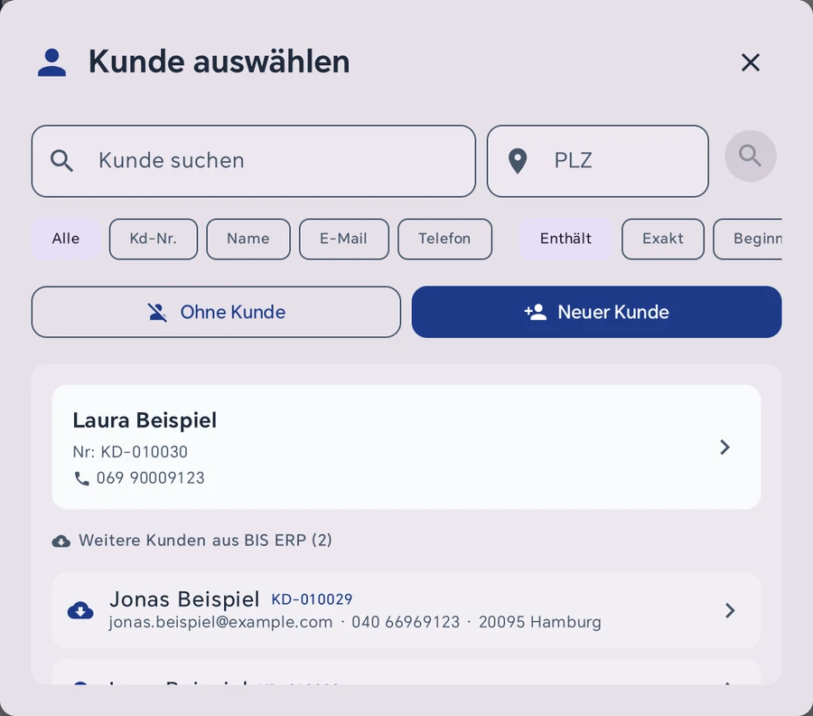 Ansicht Kunde auswählen in Kasse 1.3.17 mit Suchfeld, PLZ, Filtern Alle, Kd-Nr., Name, E-Mail, Telefon, den Knöpfen Ohne Kunde und Neuer Kunde, darunter die Kundin Laura Beispiel und unter Weitere Kunden aus BIS ERP der Kunde Jonas Beispiel