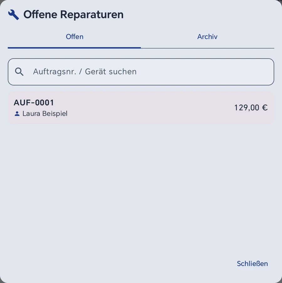 Liste Offene Reparaturen in Kasse 1.3.17 mit den Reitern Offen und Archiv, dem Suchfeld Auftragsnr. / Gerät suchen und dem Auftrag AUF-0001 von Laura Beispiel über 129,00 Euro